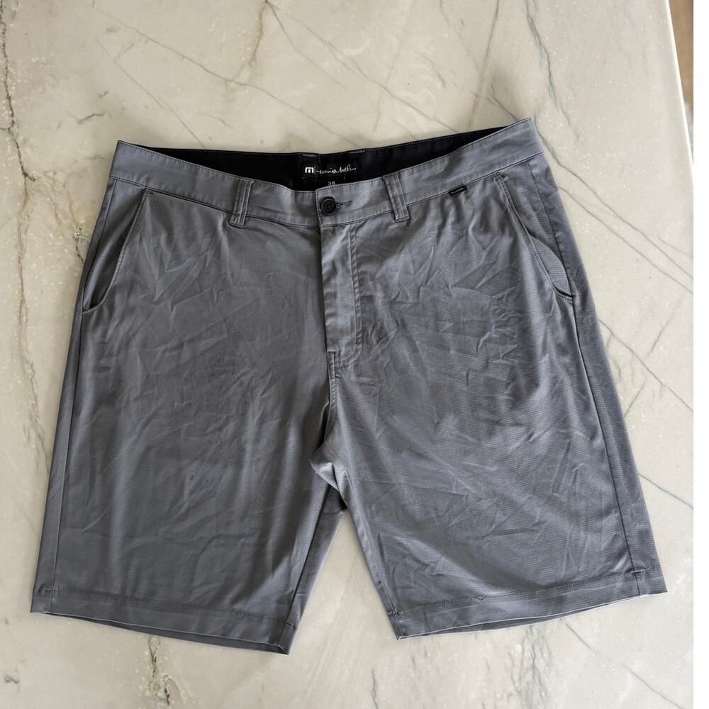 Travis Mathew Beck Mens Golf Shorts in charcoal GRAY Size 38 Sport Casual